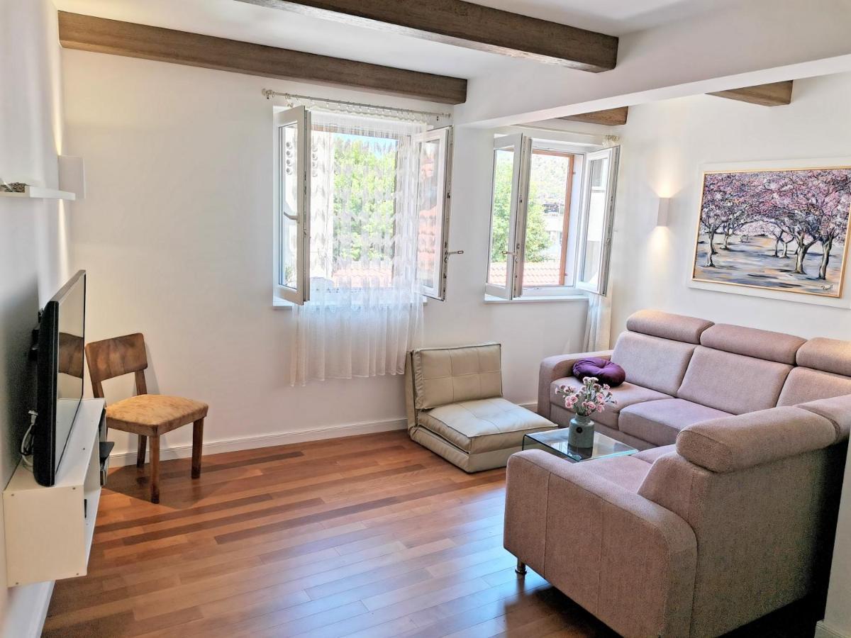 Apartman R.R. Omiš Εξωτερικό φωτογραφία