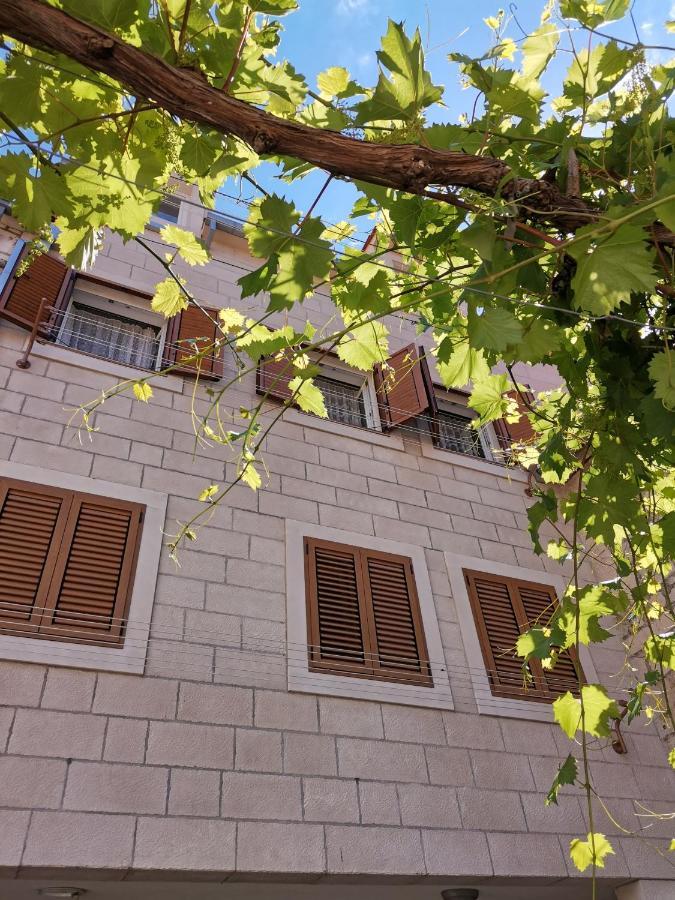 Apartman R.R. Omiš Εξωτερικό φωτογραφία